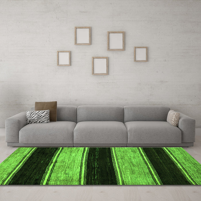 Machine Washable Abstract Green Modern Area Rugs in a Living Room,, wshabs85grn