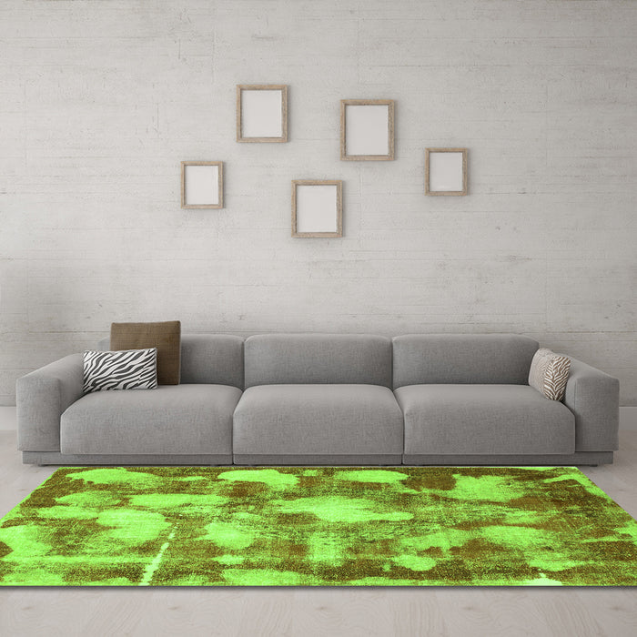 Machine Washable Abstract Green Modern Area Rugs in a Living Room,, wshabs863grn