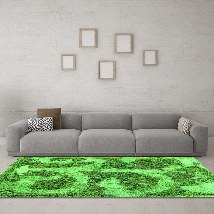 Machine Washable Abstract Green Modern Area Rugs in a Living Room,, wshabs865grn