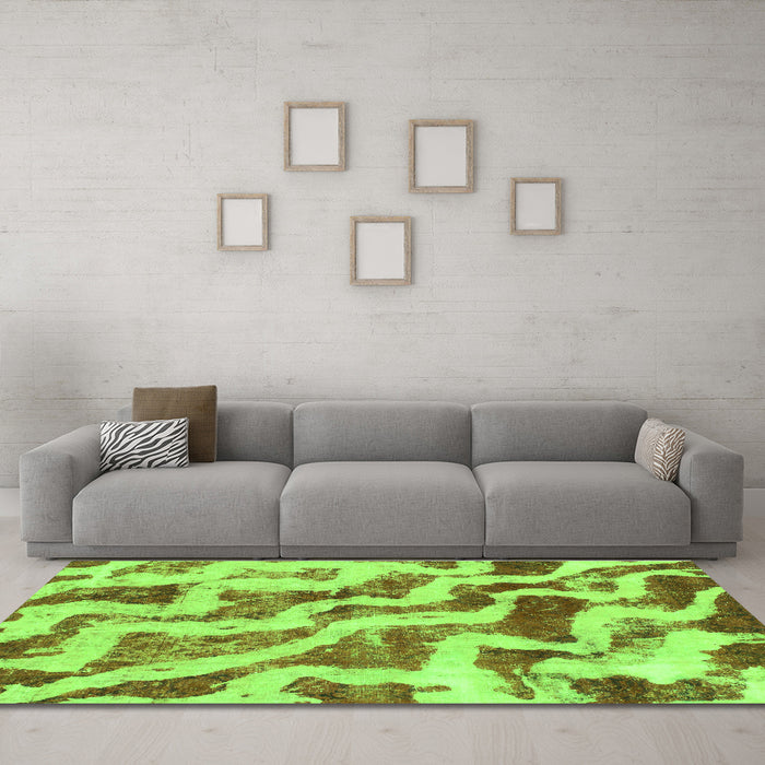 Machine Washable Abstract Green Modern Area Rugs in a Living Room,, wshabs868grn