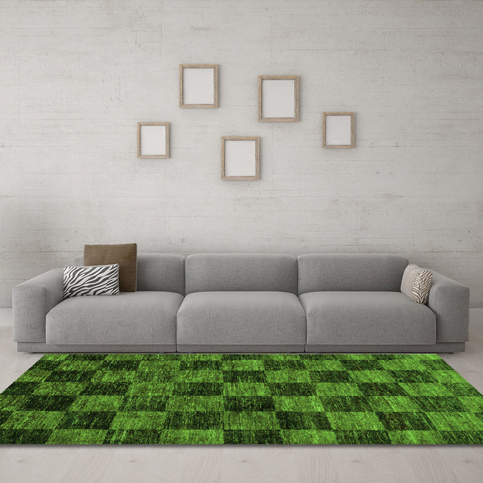 Machine Washable Checkered Green Modern Area Rugs in a Living Room,, wshabs86grn