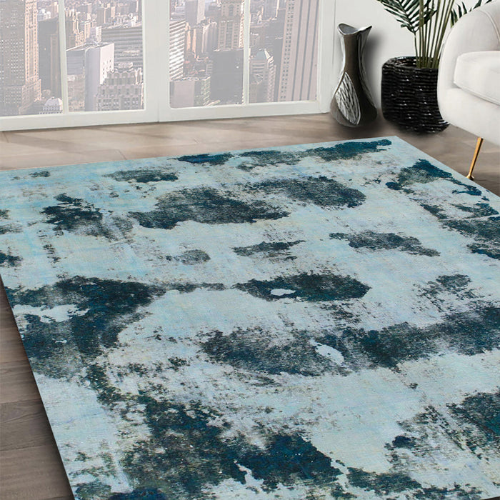 Abstract Greenish Blue Green Modern Rug in Family Room, abs870