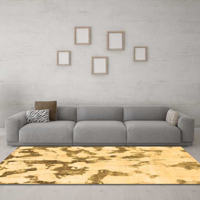 Machine Washable Abstract Brown Modern Rug in a Living Room,, wshabs871brn