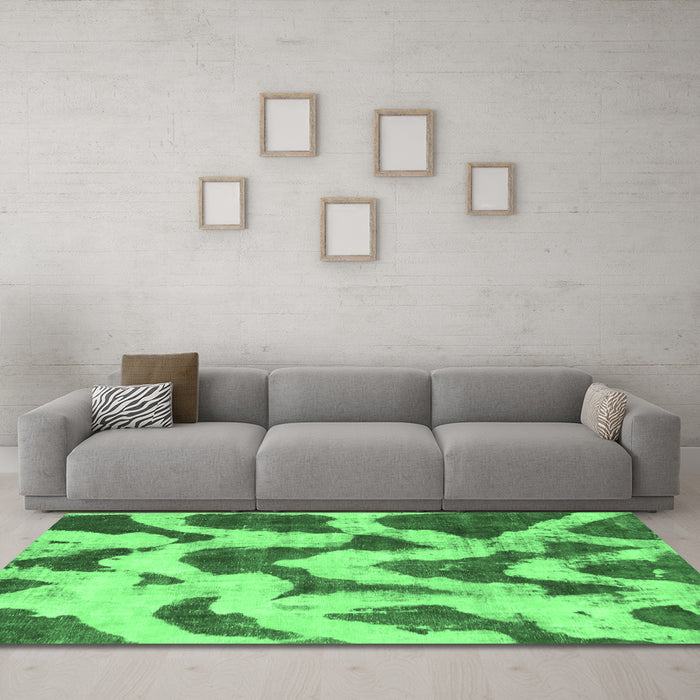 Machine Washable Abstract Emerald Green Modern Area Rugs in a Living Room,, wshabs873emgrn