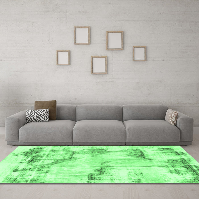 Machine Washable Abstract Emerald Green Modern Area Rugs in a Living Room,, wshabs874emgrn