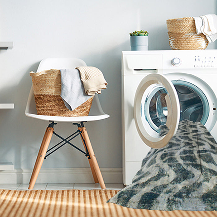 Machine Washable Abstract Cloud Gray Rug in a Washing Machine, wshabs880