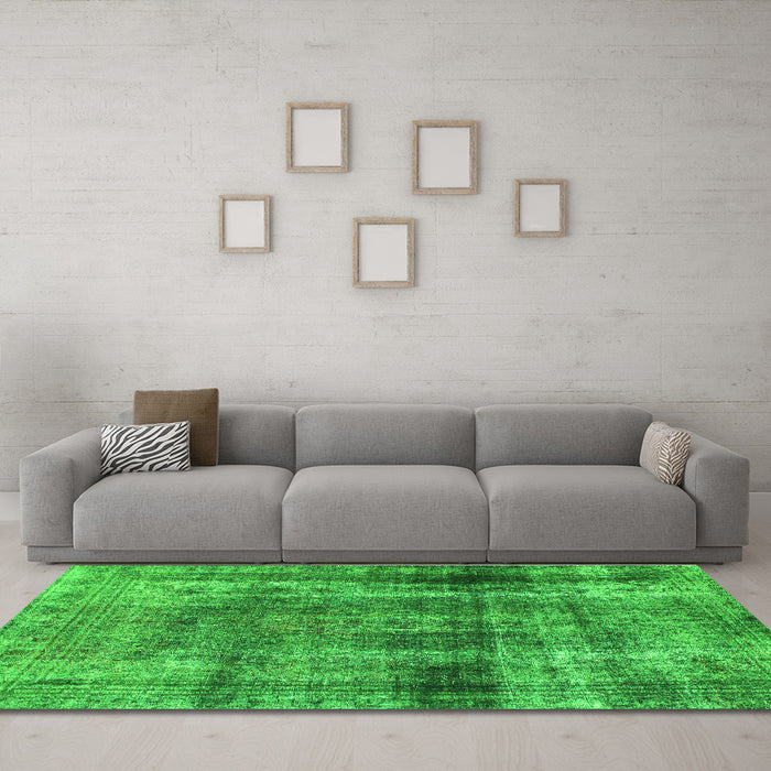 Machine Washable Abstract Green Modern Area Rugs in a Living Room,, wshabs883grn