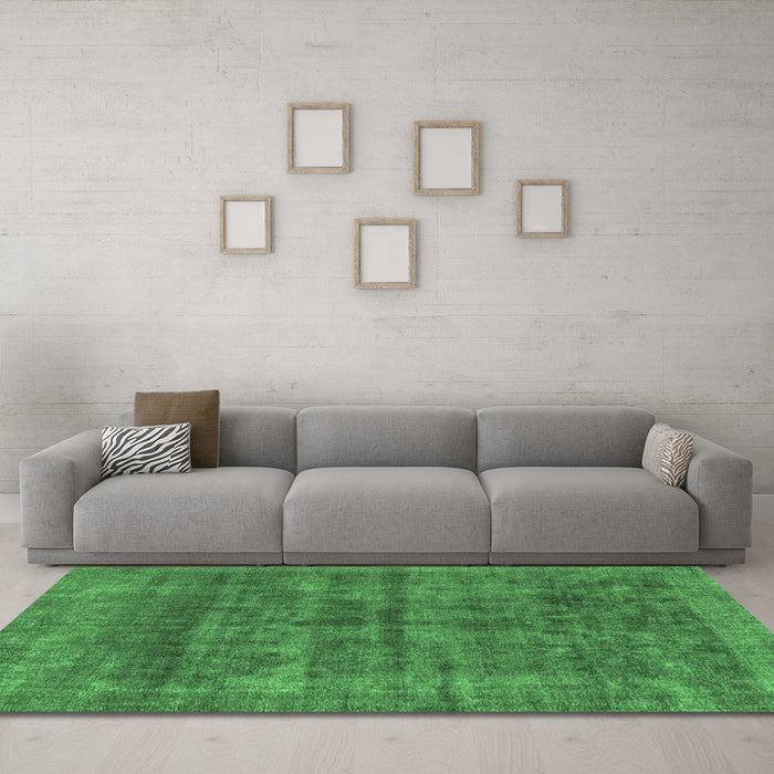 Machine Washable Abstract Emerald Green Modern Area Rugs in a Living Room,, wshabs886emgrn