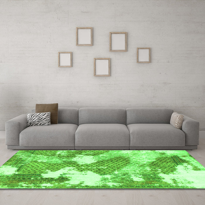 Machine Washable Abstract Green Modern Area Rugs in a Living Room,, wshabs889grn