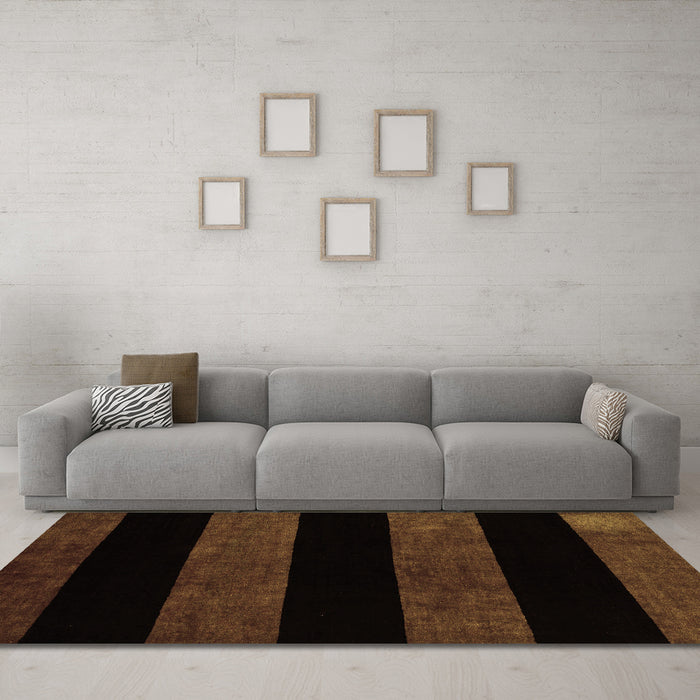 Machine Washable Abstract Brown Modern Rug in a Living Room,, wshabs88brn