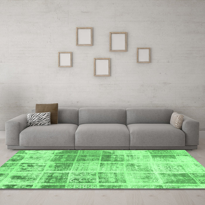 Machine Washable Abstract Emerald Green Modern Area Rugs in a Living Room,, wshabs891emgrn