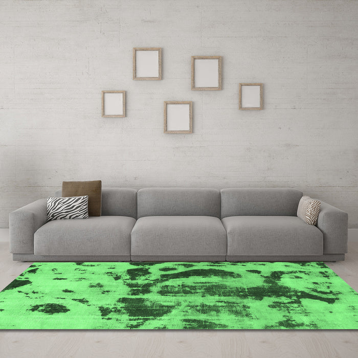 Machine Washable Abstract Emerald Green Modern Area Rugs in a Living Room,, wshabs895emgrn