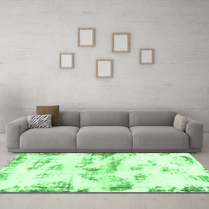 Machine Washable Abstract Emerald Green Modern Area Rugs in a Living Room,, wshabs898emgrn