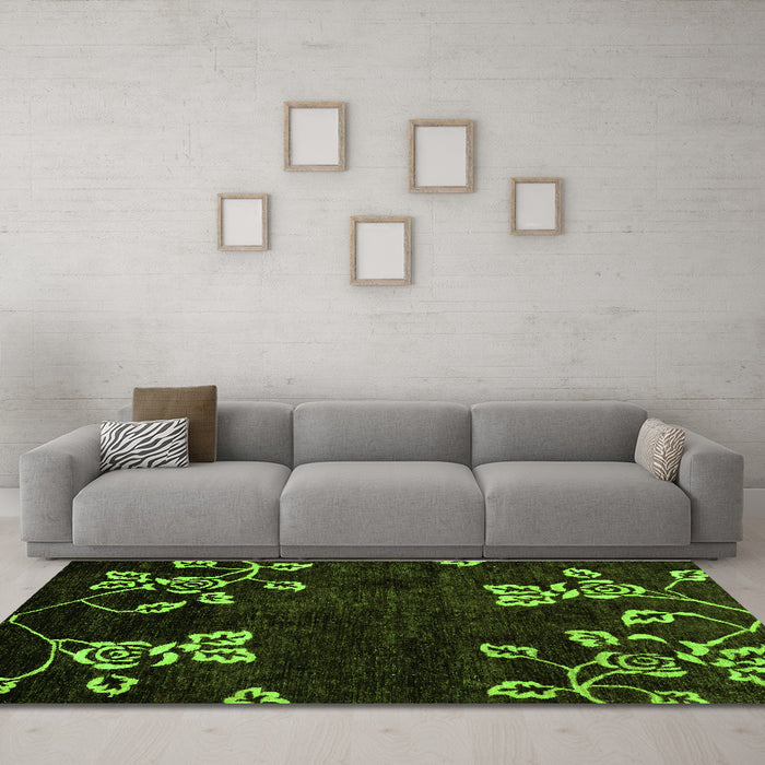 Machine Washable Abstract Green Modern Area Rugs in a Living Room,, wshabs89grn