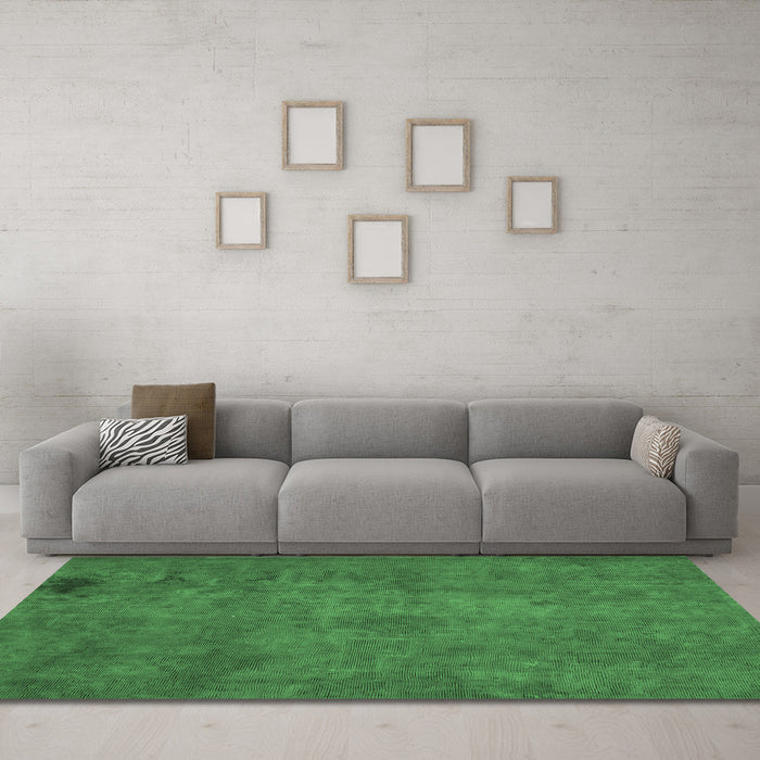 Machine Washable Abstract Emerald Green Modern Area Rugs in a Living Room,, wshabs901emgrn