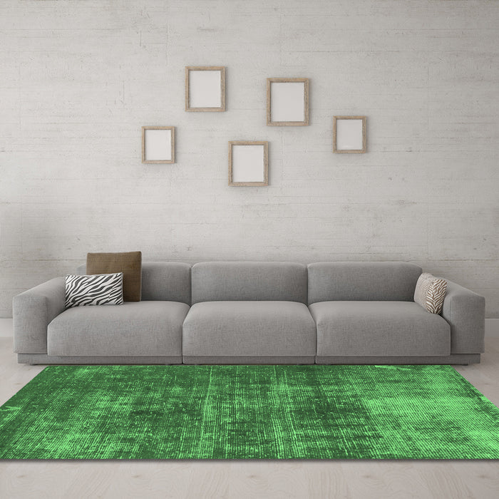 Machine Washable Oriental Emerald Green Traditional Area Rugs in a Living Room,, wshabs904emgrn