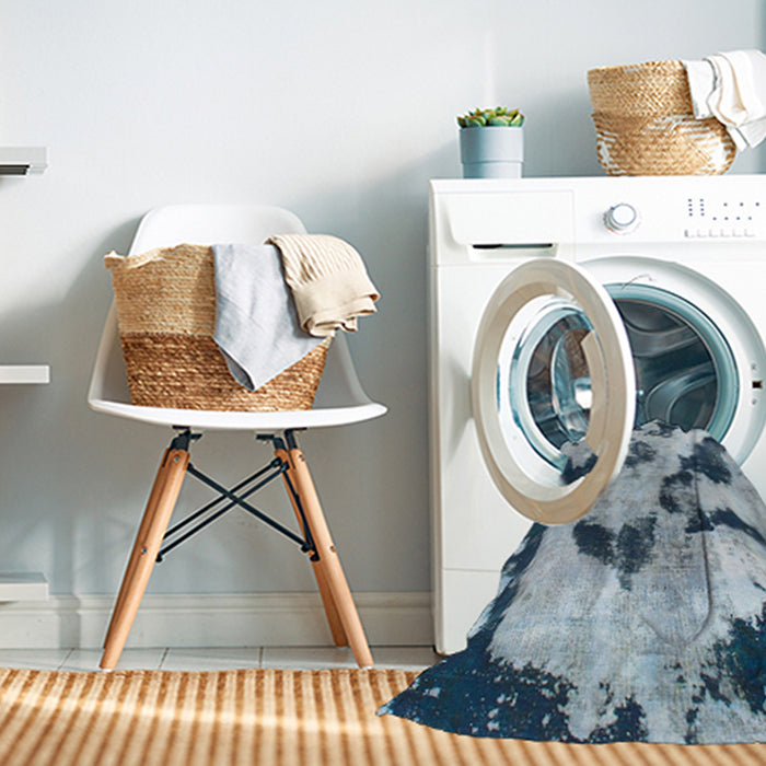 Machine Washable Abstract Light Steel Blue Rug in a Washing Machine, wshabs905