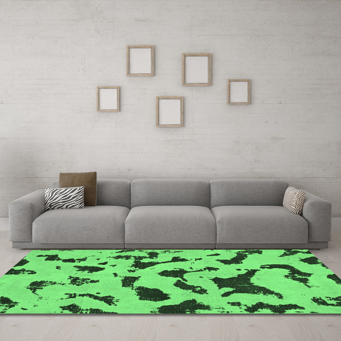 Machine Washable Abstract Emerald Green Modern Area Rugs in a Living Room,, wshabs906emgrn