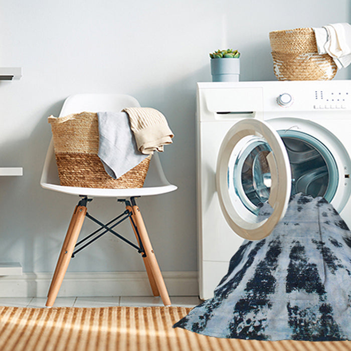 Machine Washable Abstract Blue Rug in a Washing Machine, wshabs914