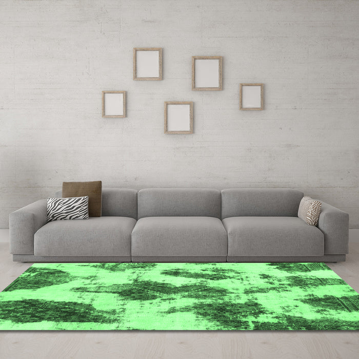 Machine Washable Abstract Emerald Green Modern Area Rugs in a Living Room,, wshabs917emgrn