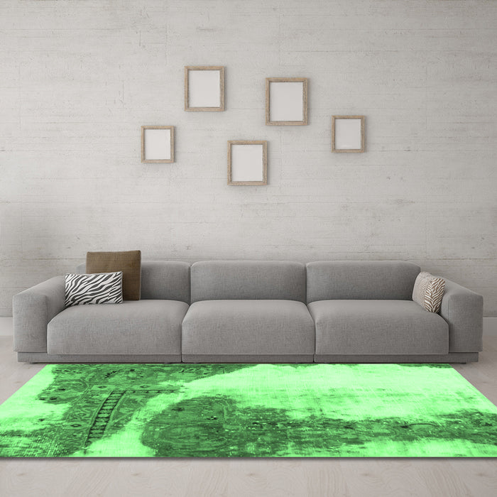 Machine Washable Abstract Emerald Green Modern Area Rugs in a Living Room,, wshabs930emgrn