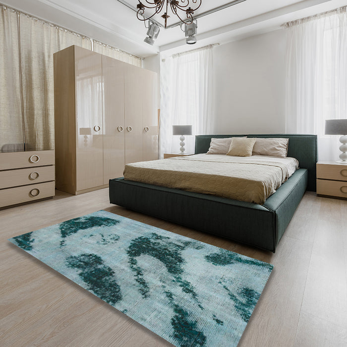 Abstract Greenish Blue Green Modern Rug in a Bedroom, abs932