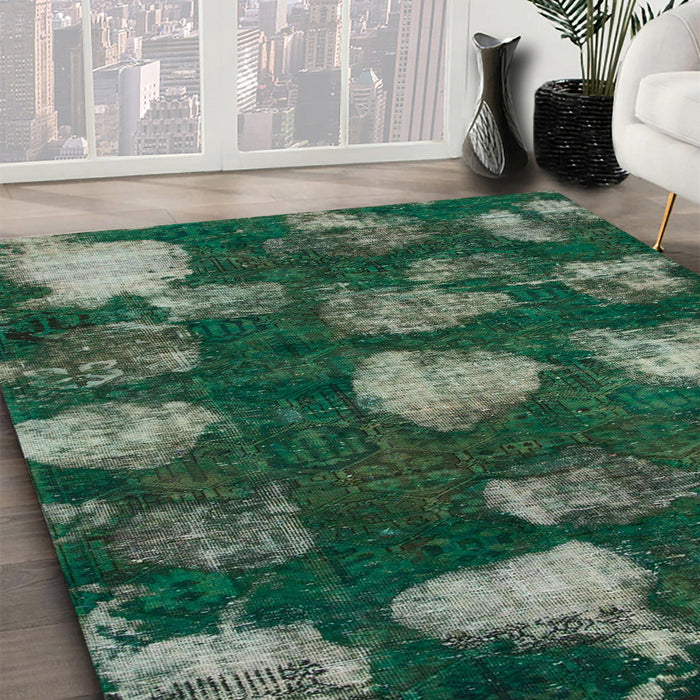 Machine Washable Abstract Deep Teal Green Rug in a Family Room, wshabs933