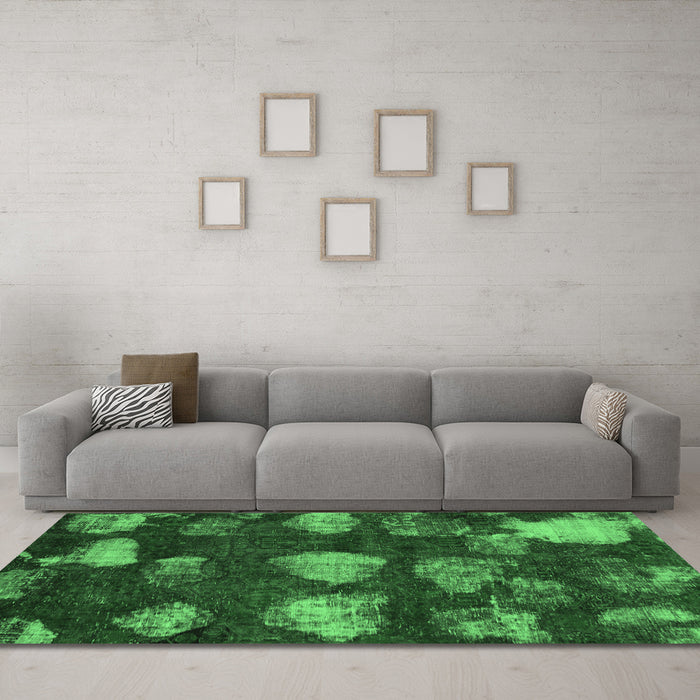 Machine Washable Abstract Emerald Green Modern Area Rugs in a Living Room,, wshabs933emgrn