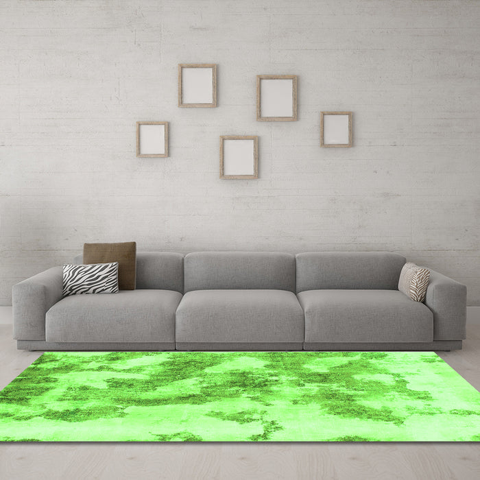 Machine Washable Abstract Green Modern Area Rugs in a Living Room,, wshabs936grn