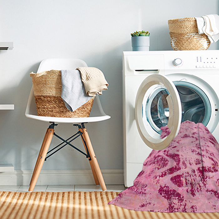 Machine Washable Abstract Pink Rug in a Washing Machine, wshabs939