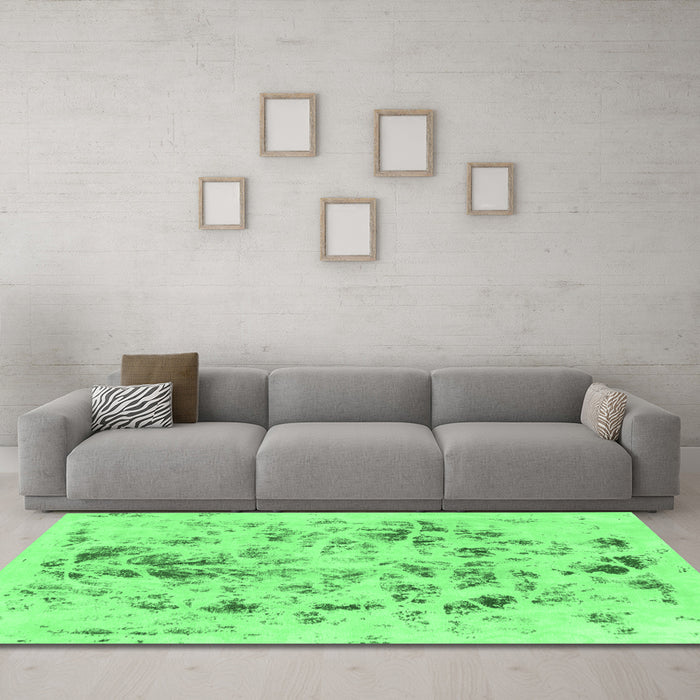 Machine Washable Abstract Emerald Green Modern Area Rugs in a Living Room,, wshabs940emgrn