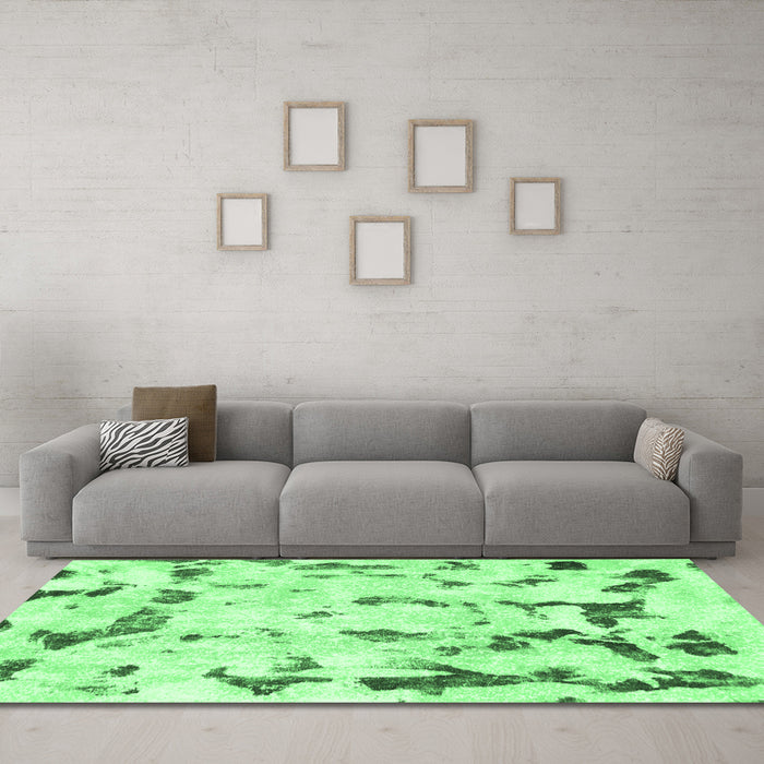 Machine Washable Abstract Emerald Green Modern Area Rugs in a Living Room,, wshabs942emgrn