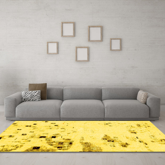 Machine Washable Abstract Yellow Modern Rug in a Living Room, wshabs943yw