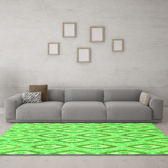 Machine Washable Abstract Green Modern Area Rugs in a Living Room,, wshabs947grn