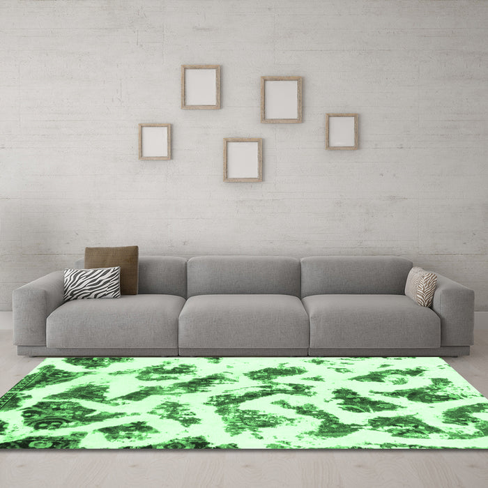 Machine Washable Abstract Emerald Green Modern Area Rugs in a Living Room,, wshabs949emgrn