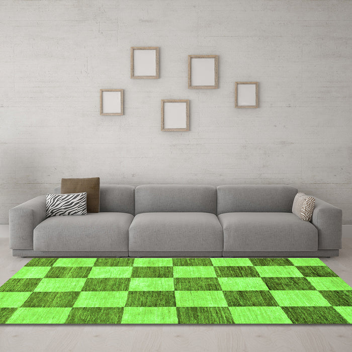 Machine Washable Checkered Green Modern Area Rugs in a Living Room,, wshabs94grn