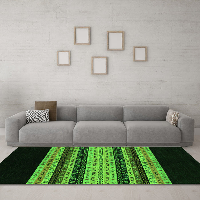 Machine Washable Abstract Green Modern Area Rugs in a Living Room,, wshabs951grn