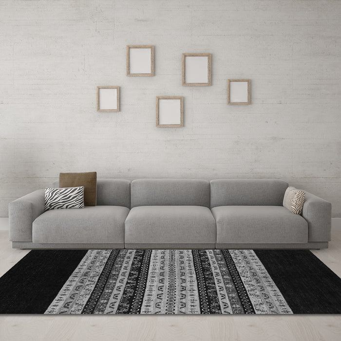 Machine Washable Abstract Gray Modern Rug in a Living Room,, wshabs951gry