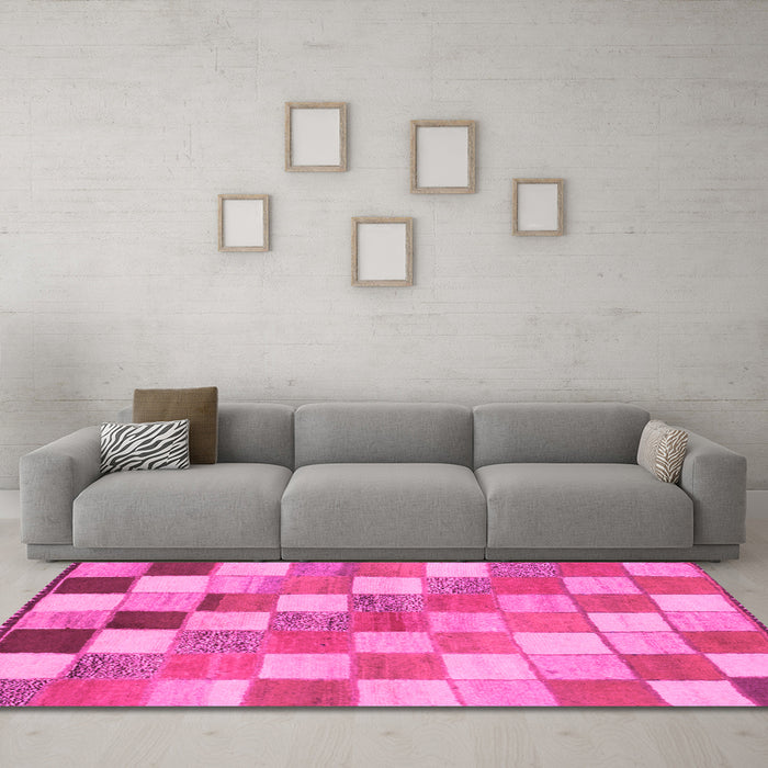 Machine Washable Checkered Pink Modern Rug in a Living Room, wshabs955pnk