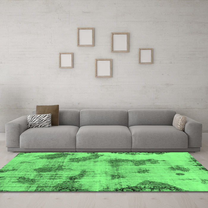 Machine Washable Abstract Emerald Green Modern Area Rugs in a Living Room,, wshabs965emgrn