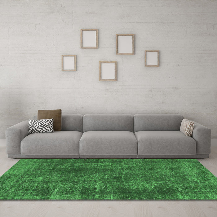 Machine Washable Abstract Emerald Green Modern Area Rugs in a Living Room,, wshabs968emgrn