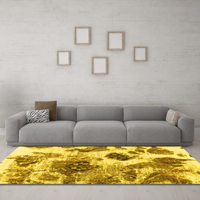 Machine Washable Abstract Yellow Modern Rug in a Living Room, wshabs978yw