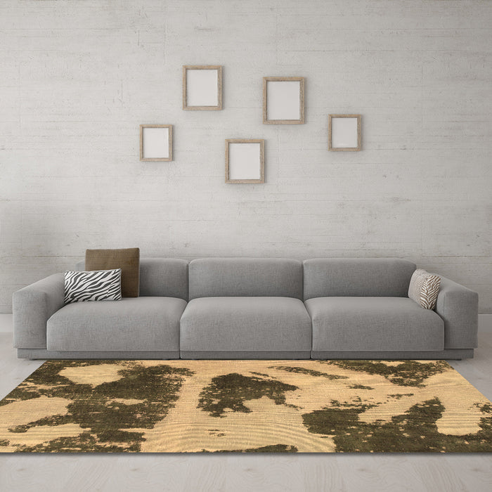 Machine Washable Abstract Brown Modern Rug in a Living Room,, wshabs980brn