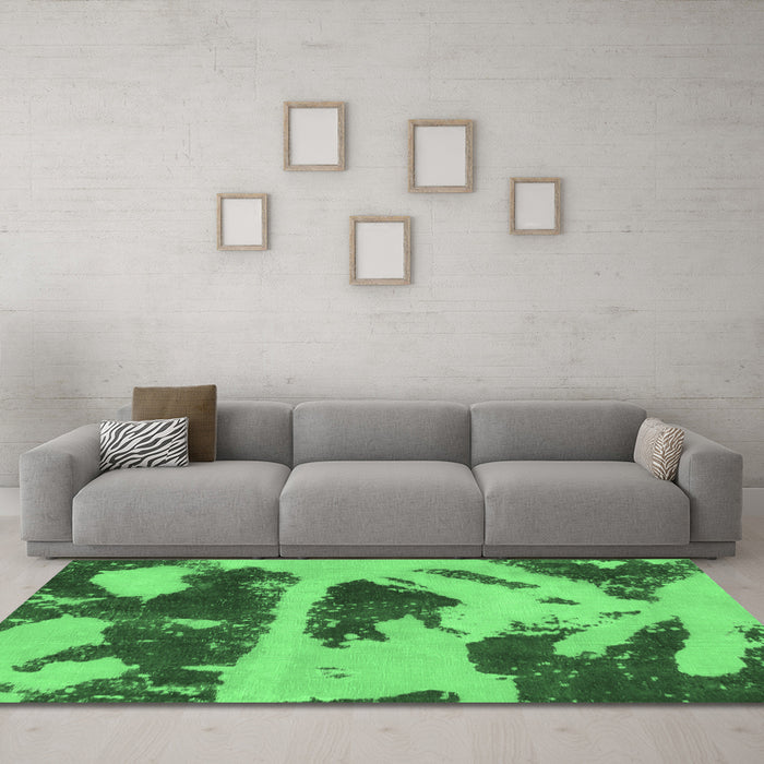 Machine Washable Abstract Emerald Green Modern Area Rugs in a Living Room,, wshabs980emgrn