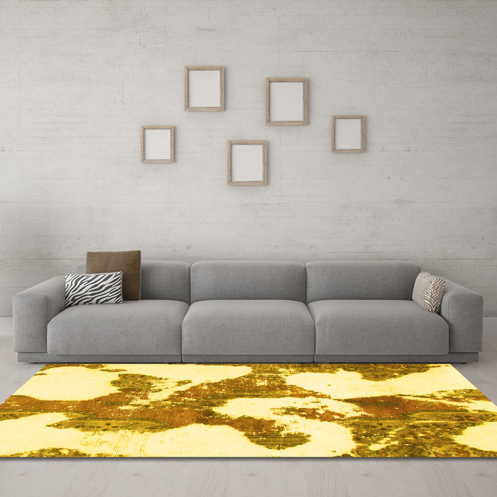 Machine Washable Abstract Yellow Modern Rug in a Living Room, wshabs986yw