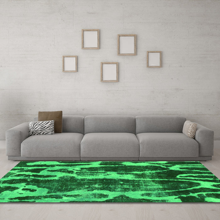 Machine Washable Abstract Green Modern Area Rugs in a Living Room,, wshabs988grn