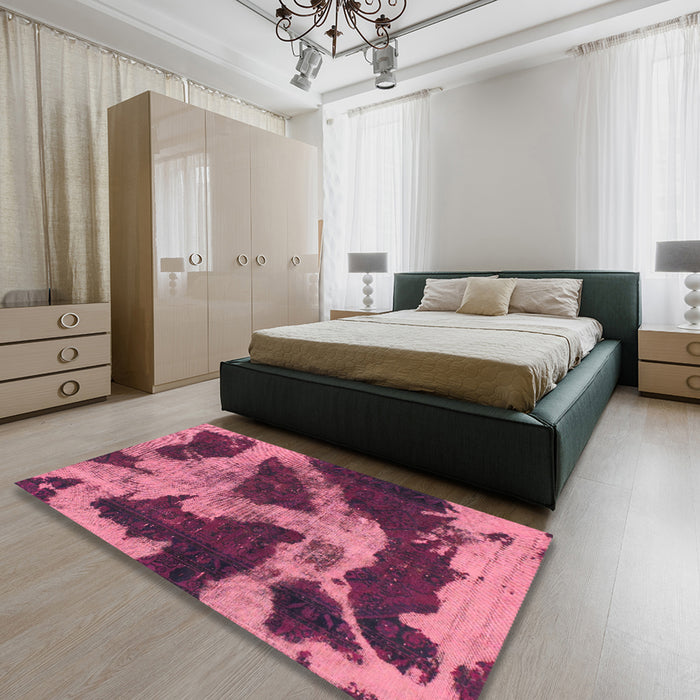 Abstract Dark Pink Modern Rug in a Bedroom, abs993