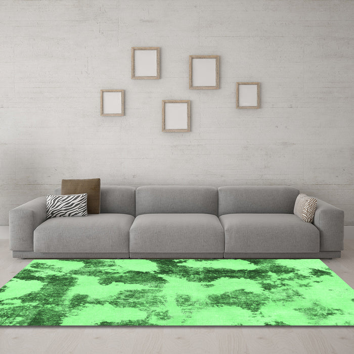 Machine Washable Abstract Emerald Green Modern Area Rugs in a Living Room,, wshabs995emgrn