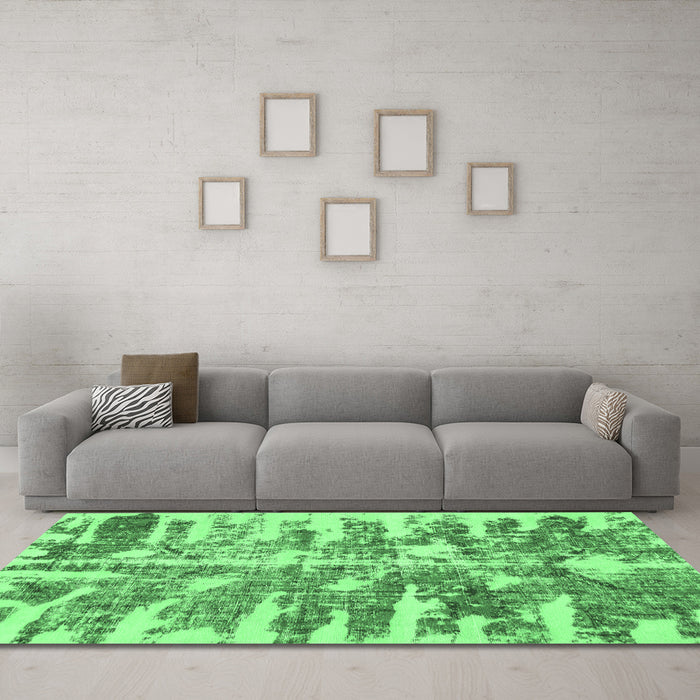 Machine Washable Abstract Emerald Green Modern Area Rugs in a Living Room,, wshabs998emgrn