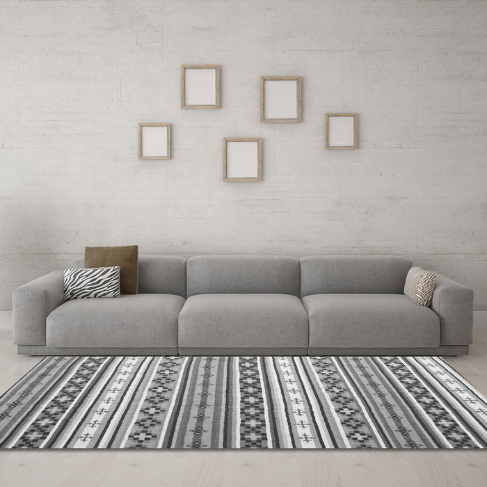 Machine Washable Abstract Gray Contemporary Rug in a Living Room,, wshcon1000gry